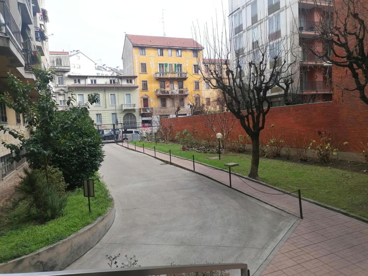 Guest House Giacosa Милано Екстериор снимка