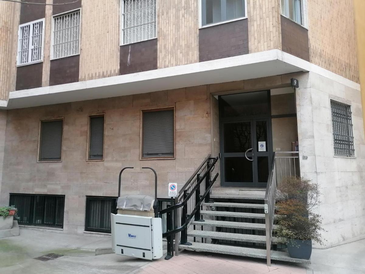 Guest House Giacosa Милано Екстериор снимка
