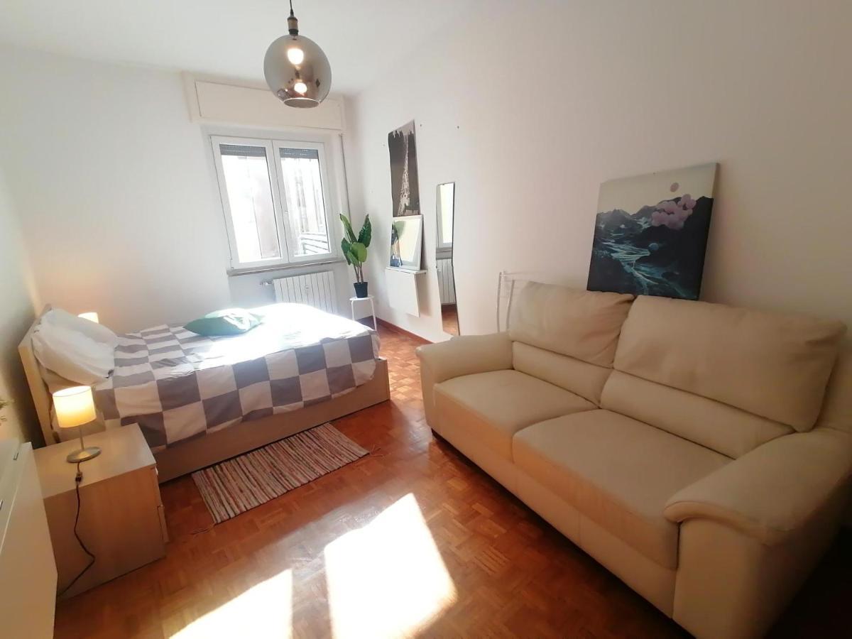 Guest House Giacosa Милано Екстериор снимка